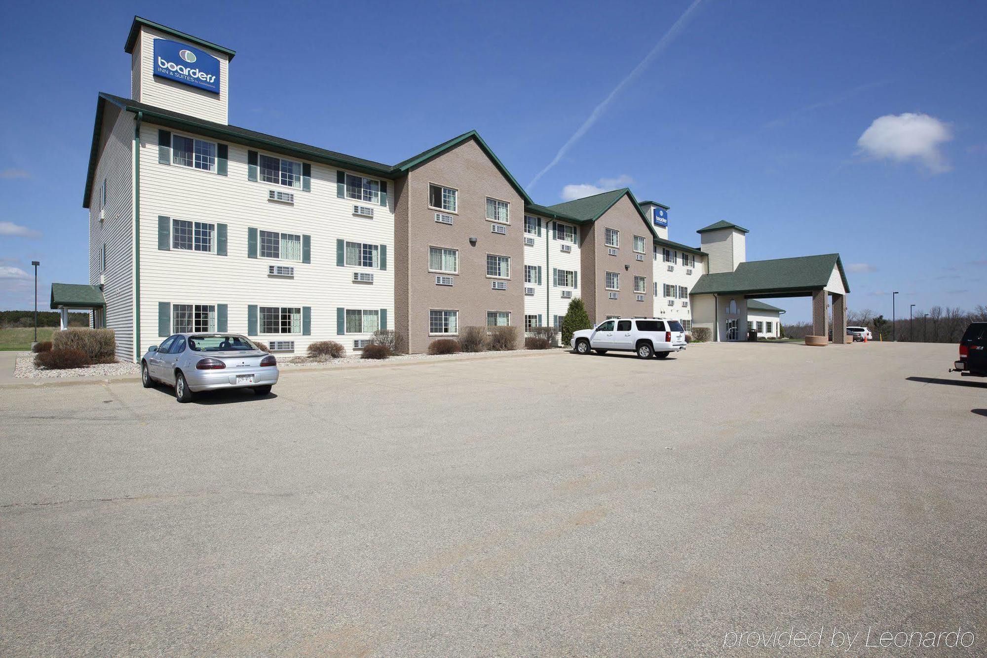 Boarders Inn & Suites By Cobblestone Hotels - Shawano Exterior foto